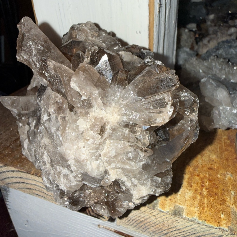Smoky quartz specimen
